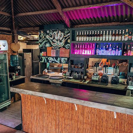 Shakabrah'S Beachfront Kubo General Luna  Ngoại thất bức ảnh
